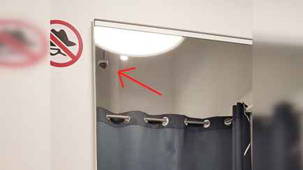 «А ведь я примеряла бельё» — Белоруска заметила камеру в примерочной. Как объяснили в магазине?