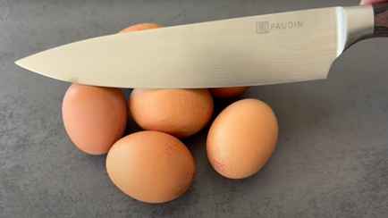 Зачем тереть нож о яичную скорлупу? Мало кто знает об этом полезном лайфхаке