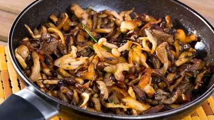 Сколько времени жарить грибы? Вот что нужно сделать, чтобы они не получились сухими