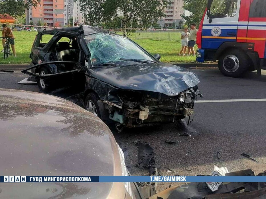 В Минске пьяный водитель протаранил три авто и перевернулся – двое пострадавших в больнице