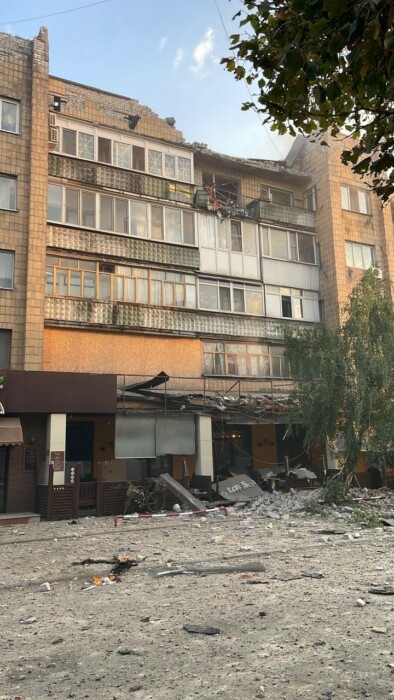 Россия обстреляла "Искандерами" жилые дома и гостиницу в Покровске на Донбасе – 7 погибших, 67 раненых