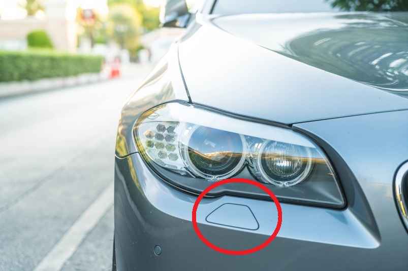 Что скрывается под этой заглушкой в автомобилях? Даже не все опытные водители знают