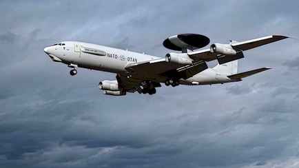 В НАТО решили направить в Литву два самолета-разведчика. За чем будут следить?