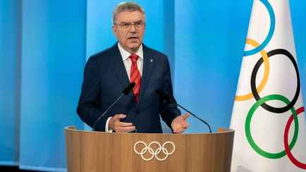 «Эта система работает» — Бах пообещал допустить белорусов на Олимпиаду в Париже, но без «государства»