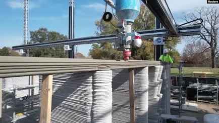 Размером с грузовик — США передали Украине 3D-принтеры, чтобы на поле боя печатать детали к технике