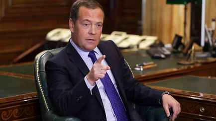 Медведев пригрозил «канадским животным» и «фашистам» из НАТО «прямым конфликтом»