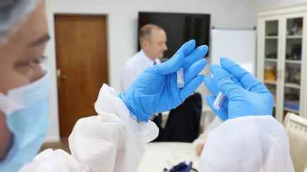 Минздрав сперва успокоил белорусов, что штамма коронавируса «пирола» в стране нет, а потом напугал. Чем?