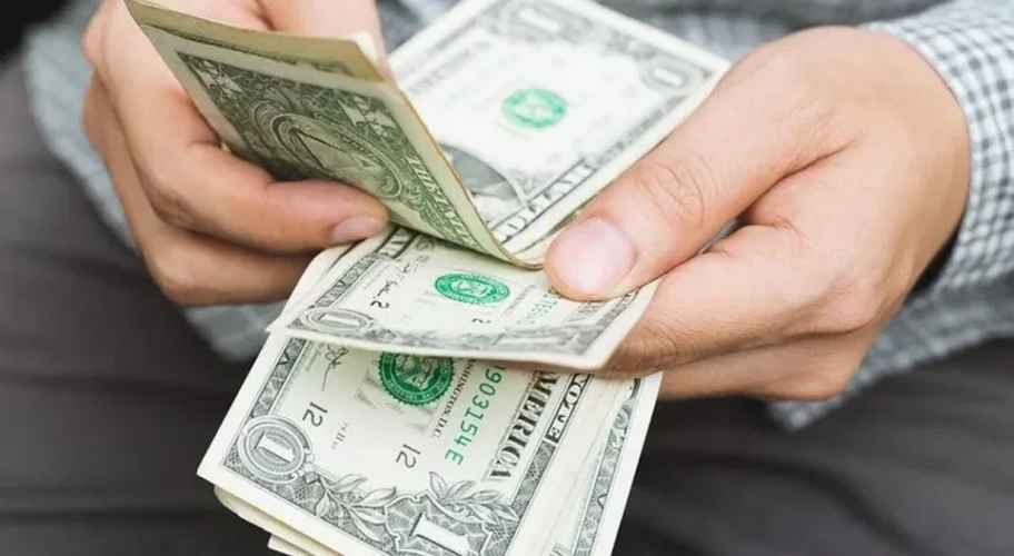 Один из белорусских банков предложил обменивать валюту по "желаемому курсу". Это как?