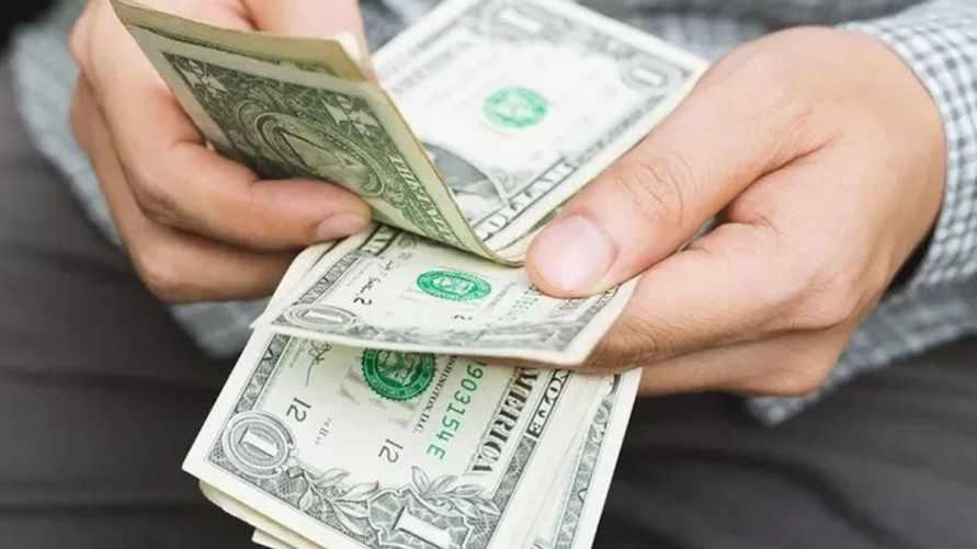 Один из белорусских банков предложил обменивать валюту по "желаемому курсу". Это как?