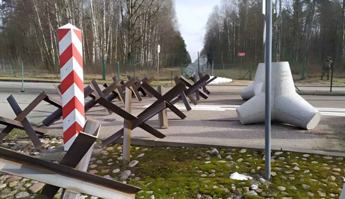 Заминируют ли все западные соседки границу с Беларусью? В Польше оценили идею Латвии, в Украине уже сделали