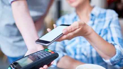 В Беларуси запустили систему Huawei Pay. Что можно оплатить и как воспользоваться?