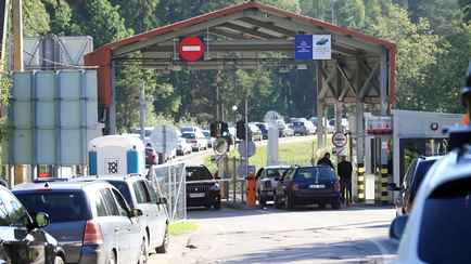 «Становится дорогой страной» —  В Литве подсчитали, сколько сотен тысяч белорусов ездили летом за покупками в Вильнюс