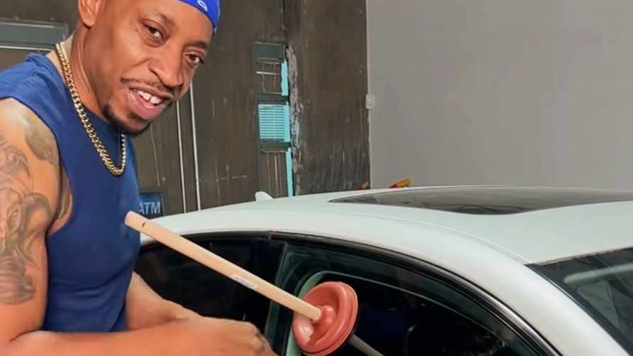 Как отпереть машину с помощью вантуза? Инструкция в ТикТоке вызвала возмущение своей простотой