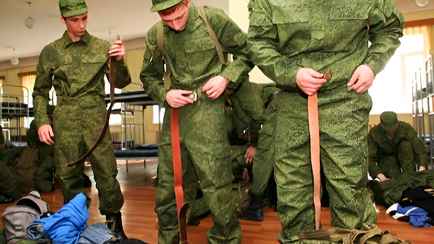 Витебский облисполком попросил освободить часть призывников от срочной службы. А кому пообещали по 1000 руб в месяц?