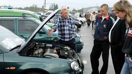 Новый указ усложнил для уехавших белорусов продажу автомобилей и недвижимости. Что изменилось?