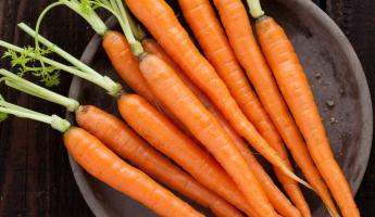 Как и где хранить морковь? Так она точно переживет зиму (и не только)