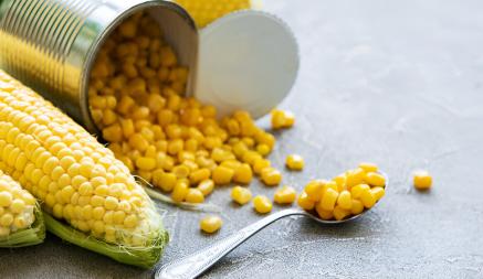 Полезна ли консервированная кукуруза? Вот что нужно знать с наступлением поры осенне-зимних салатов