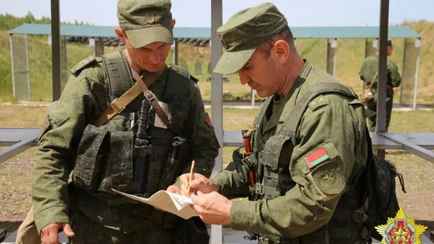 Минобороны Беларуси объявило с 5 по 27 сентября военные сборы. Кого и где призовут?