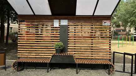 В Минске появились скамейки с USB-зарядками. Сколько поставили на всю столицу?