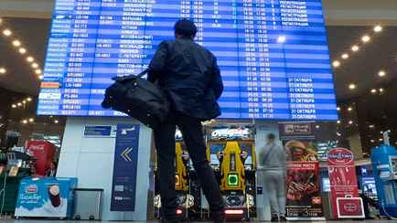 Совмин предложил запретить некоторым белорусам летать на самолётах. Кого коснется?