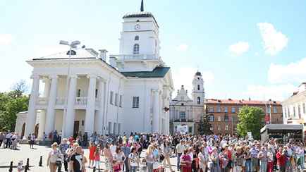 Мэр предложил «поощрять» минчан с 18 сентября по 1 ноября. За что?