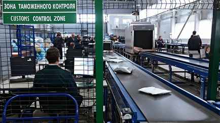 Белорусам продлили на полгода лимит беспошлинного ввоза товаров из-за границы в 1000 евро