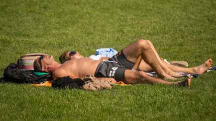 Да здравствует 41 августа? Синоптики пообещали белорусам на выходных до 28°С, но не всем