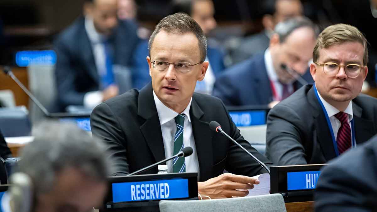 Венгрия обвинила ЕС в "военном психозе" и запретила перевести Украине 500 млн евро