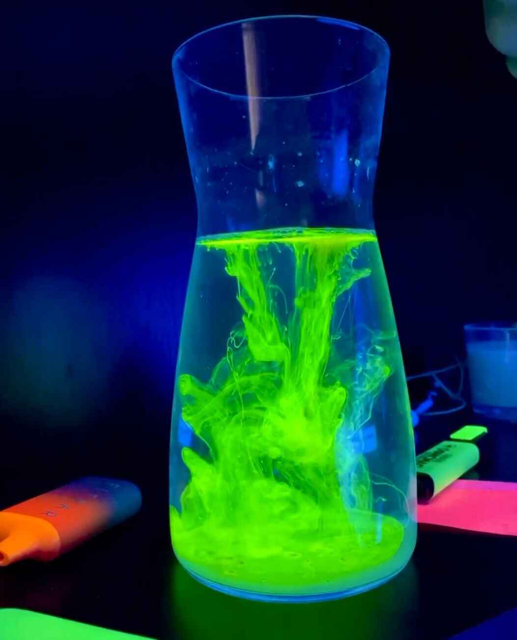 Белорусов предупредили, что в воду в батареях решили добавить Уранин А. Зачем?