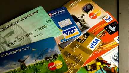 Совмин предложил обязать белорусов сообщать о счетах в иностранных банках. В российских тоже?