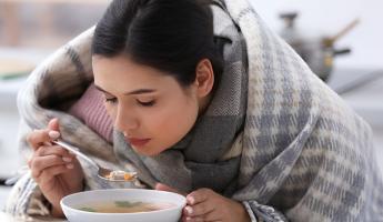 Помогает ли куриный суп при простуде? Узнали у учёных и нашли традиционный «лечебный» рецепт