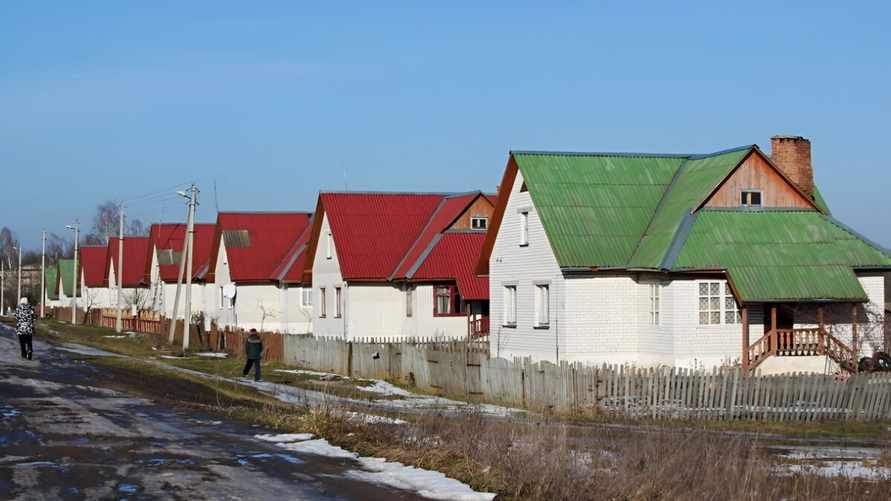 В Совмине пообещали отремонтировать улицы в 1417 поселениях Беларуси. Где и когда?