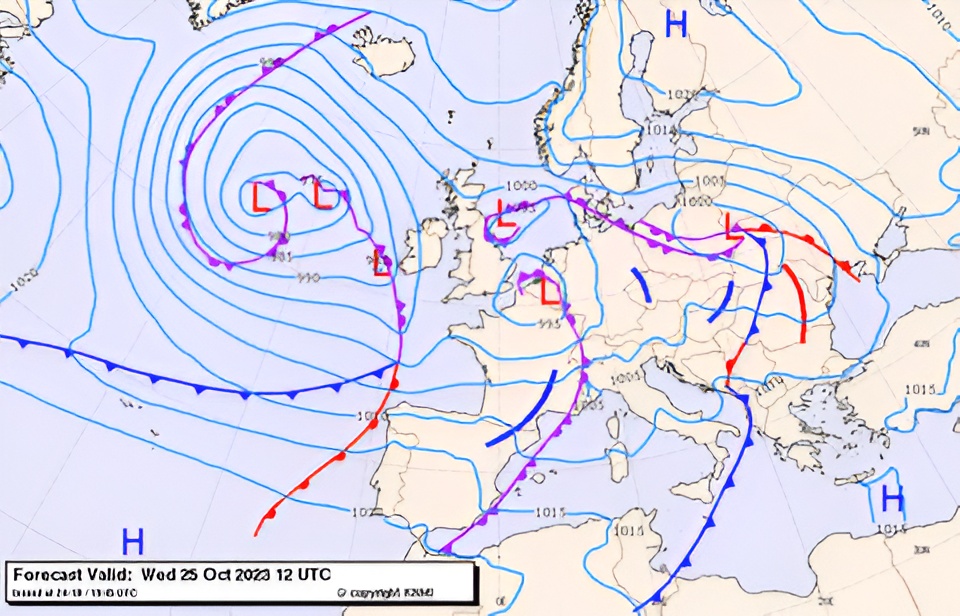 Европе пообещали ураганы до 120 км/ч и наводнения. Из-за чего объявили оранжевый уровень опасности в Беларуси?