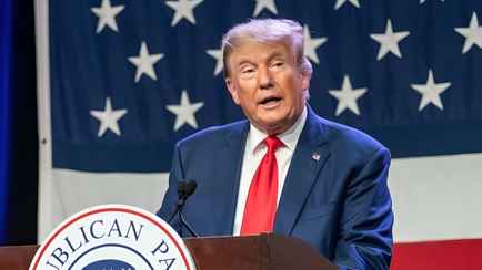 Трамп пообещал не защищать страны Европы, если на них нападет Россия