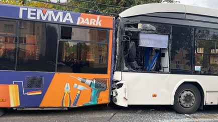 Автобус, маршрутка и два троллейбуса столкнулись в Гродно. Что известно?