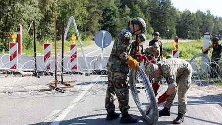 6 из 10 литовцев поддержали ужесточение условий въезда белорусов в Литву. Сколько против?