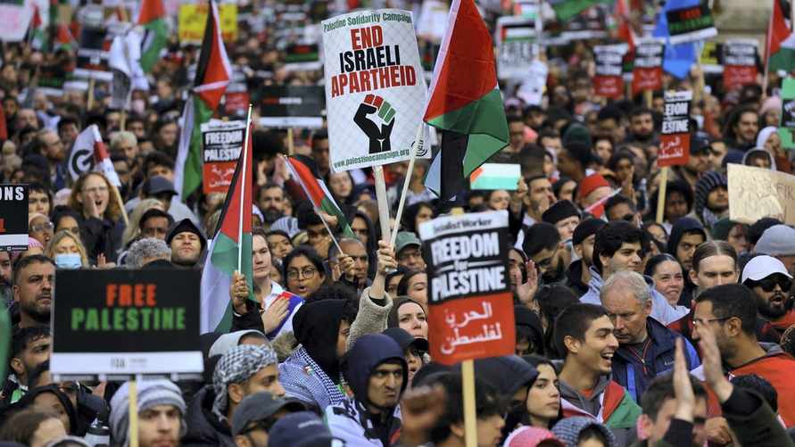 100 тыс человек вышли в Лондоне на марш в поддержку Палестины