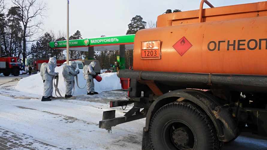 В "Белнефтехиме" назвали дату, когда белорусы должны перейти на зимний дизель