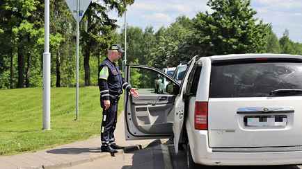 ГАИ решила усилить негласный контроль у мест массового отдыха. Где и какие ещё «спецмероприятия» объявили с 16 октября?