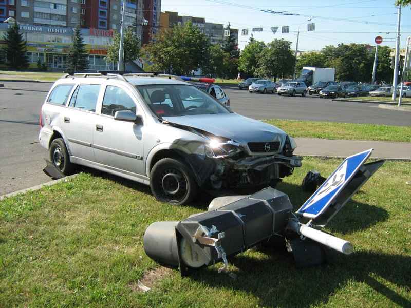 ГАИ Минска попросили водителей звонить чиновникам. Зачем?