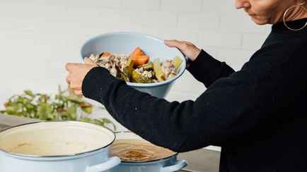 Как приготовить настоящий бульон без варки? Положите продукты в кастрюлю и ждите