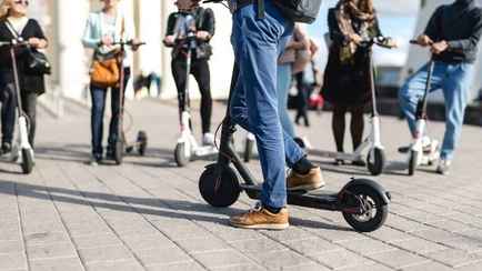 Срок и 15 тыс. рублей штрафа? Суд в Минске показал, что будет, если сбить на электросамокате пешехода