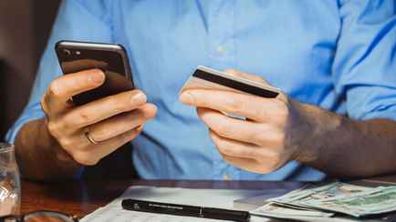 «Разубедить будет сложно» — Консультант рассказала, какие переводы белорусов на карты в МНС помогут посчитать скрытыми доходами