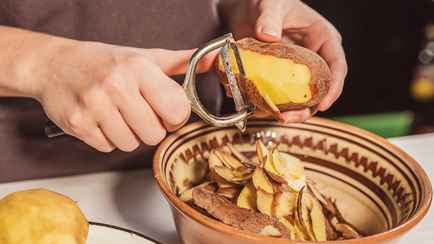 Эта «тайная» функция есть у многих овощечисток. Зачем нужна?