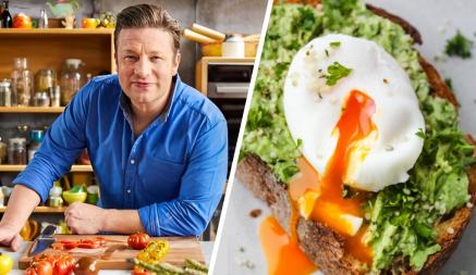 Как приготовить идеальные яйца-пашот? Британский кухонный гуру Оливер раскрыл важный секрет