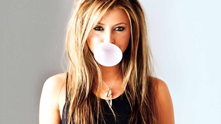 Учёные выяснили, что будет если съедать жвачку. Можно ли верить мифу из детства?