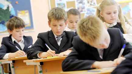 Минобразования решило сделать белорусским школьникам «прививку от мошенничества». Что это такое?