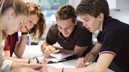 Депутаты предложили разрешить белорусским детям заниматься бизнесом. С какого возраста?