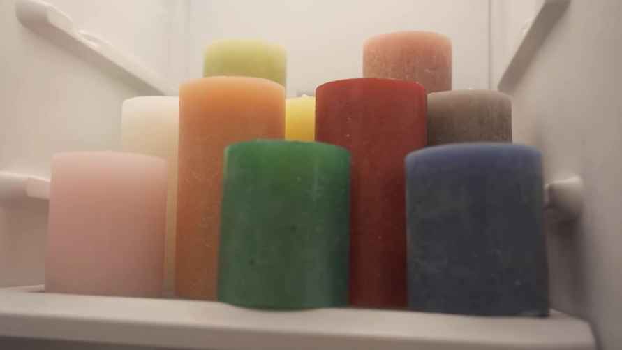 Попробуйте положить свечи в морозильник перед тем, как зажечь их