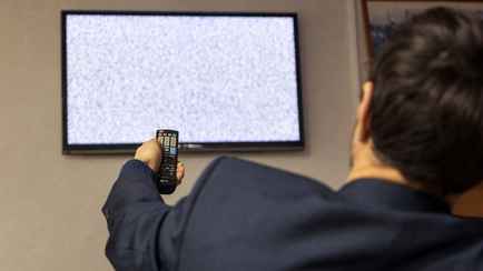 «Белтелеком» решил отключить радио и телевидение белорусам. Где и на сколько?